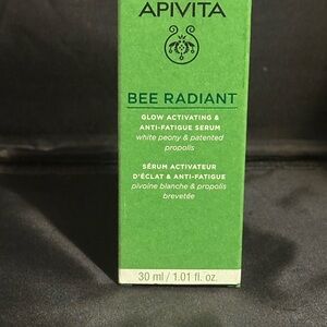 Bee Radiant Glow Activating Serum - white peony & patented propolis
